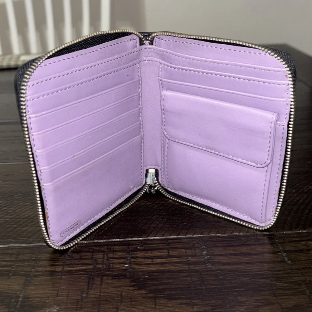 Coach pebble leather wallet - Picture 2 of 2